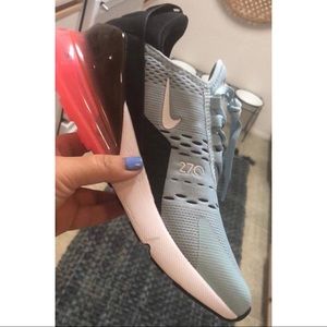 Nike Airmax 270 Ocean Bliss/Hot Punch Colorway